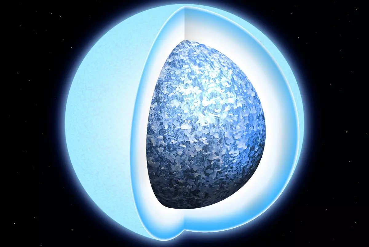 Астрономы нашли звезду, которая медленно превращается в кристалл