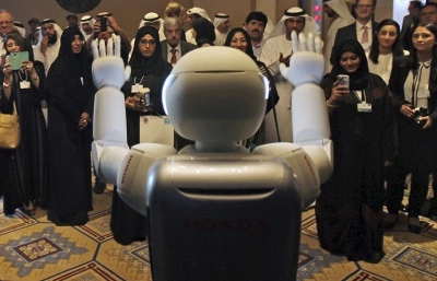 В ОАЭ на дежурство заступили роботизированные врачи