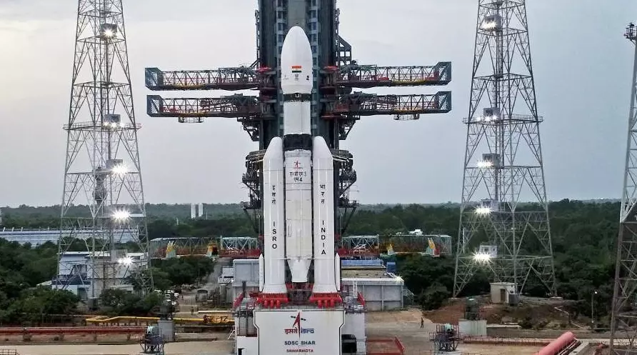 Индия запустила ракету-носитель со станцией «Чандраян-3» к Луне