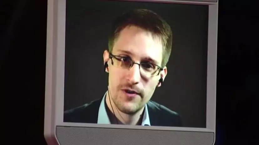 Эдвард Сноуден рассказал о преграде в поисках внеземных цивилизаций