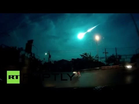 Метеорит пролетел в небе над Бангкоком