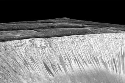 На Марсе нашли кипящую воду