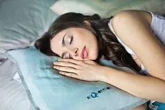 Раскрыта способность мозга решать самые сложные задачи за мгновение до сна