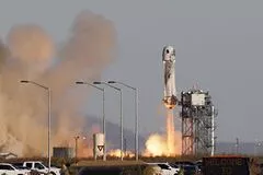 Ракета New Shepard совершила суборбитальный полет с туристами